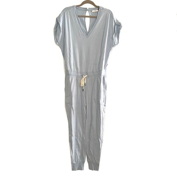 NWT n:Philanthropy Lawes Short Sleeve V-Neck Light Blue Jumpsuit LARGE - Picture 3 of 10